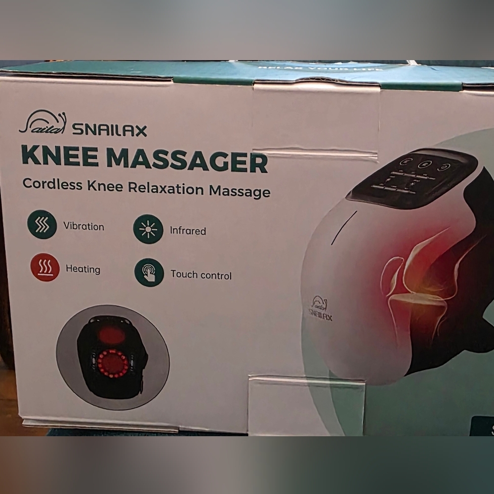 NAILA White and Black Knee Massager